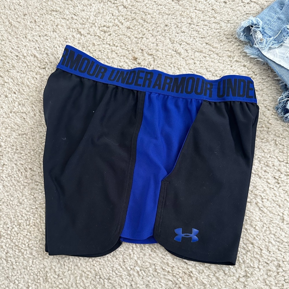 Running shorts